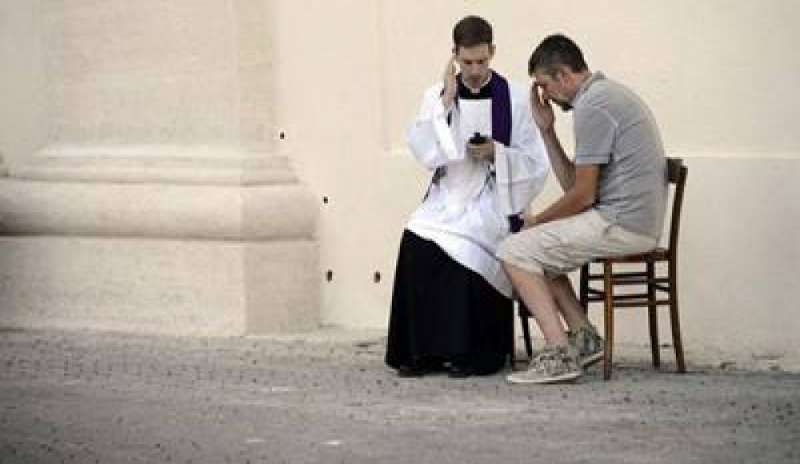 Confessione 2.0: sperimentata “Confesor go”, un’App per rintracciare il prete più vicino