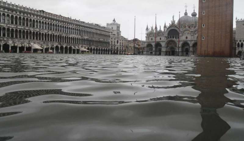 Da Venezia a Matera: l'Italia è sott'acqua