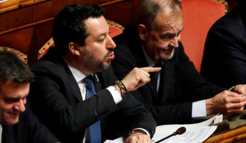 Dal Senato ok a procedere contro Salvini