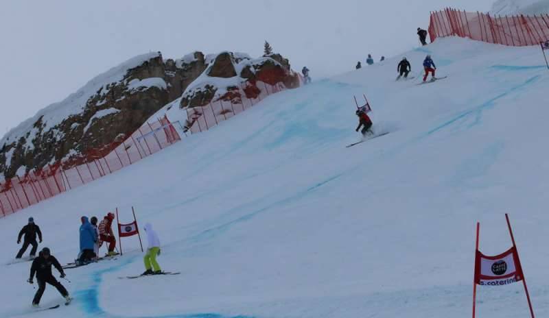 “Dalavay Challenge”, settanta preti si sfidano sugli sci