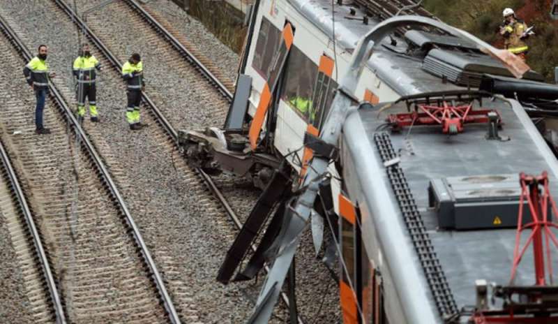 Deraglia treno: un morto e oltre 40 feriti