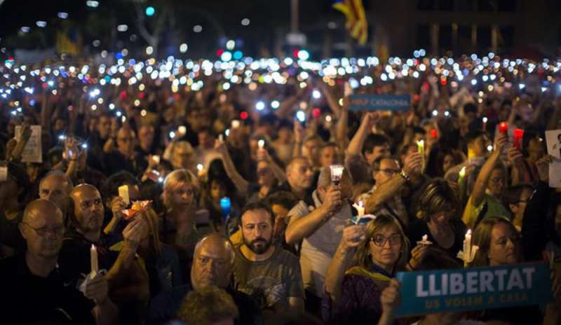 Ducentomila in piazza per chiedere la liberazione dei “due Jordi”