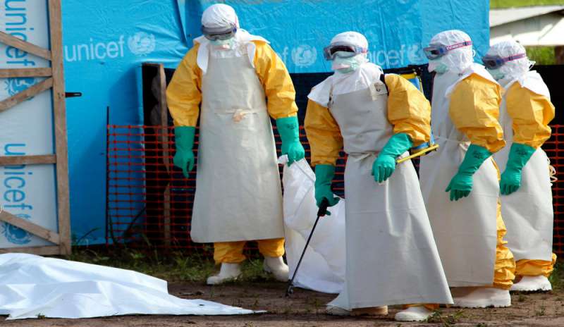 Ebola, allarme dell’Oms: migliaia di casi nelle prossime settimane
