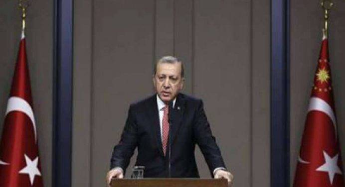 Erdogan al vetriolo sulla Germania: “Praticano il nazismo, come 70 anni fa”