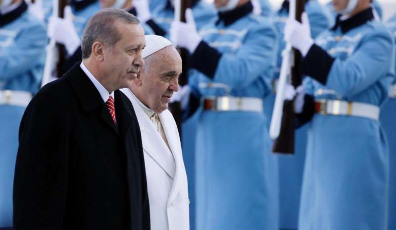 Erdogan chiama Papa Francesco