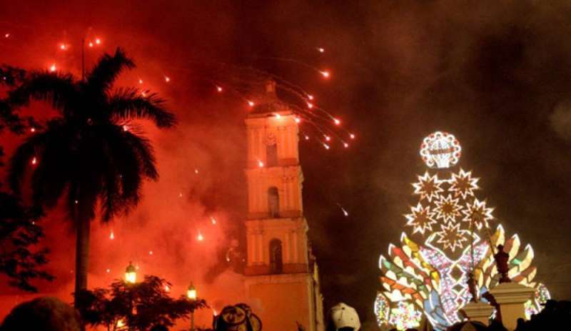Esplosione al festiva dei fuochi d'artificio: 40 feriti
