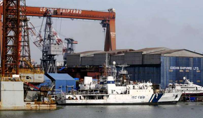 Esplosione in un cantiere navale di Kochi: 5 morti