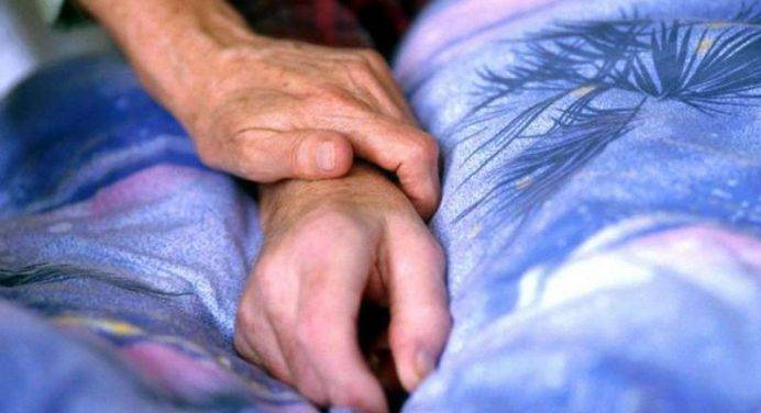 Anziani e malati terminali nel mirino della “cultura dello scarto”