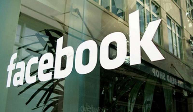 Facebook: dati protetti ma non per tutti