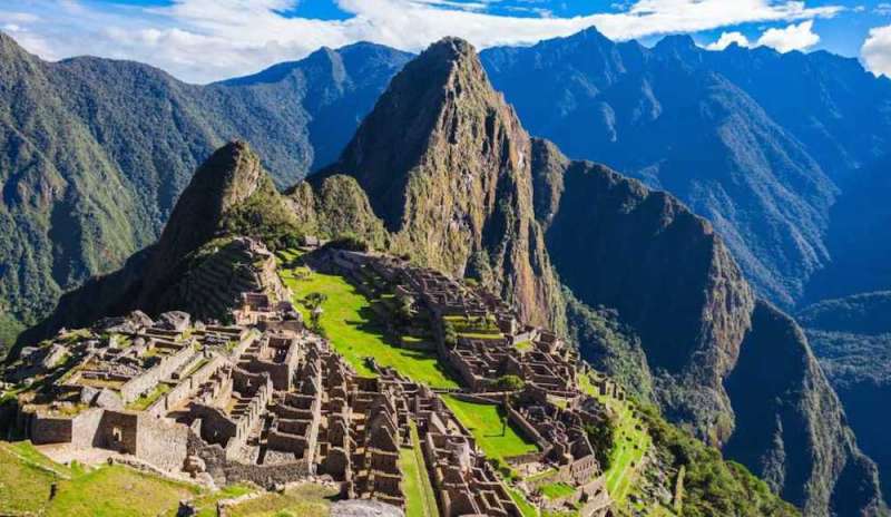 Feci e vandalismo tra le rovine di Machu Picchu