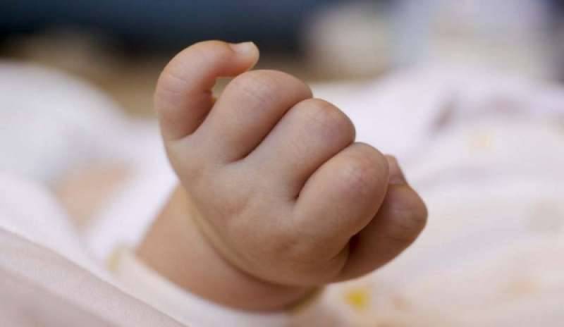 Ferrara choc: donna partorisce e nasconde il neonato nel freezer