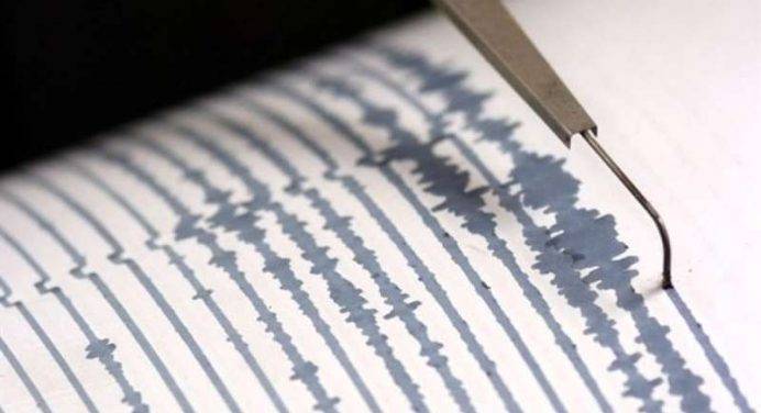Forte scossa magnitudo 6.7: no allerta tsunami