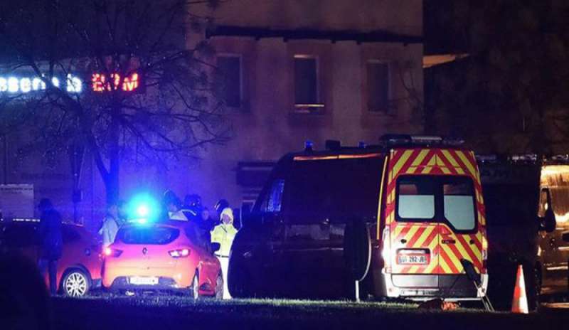 Francia: assalto armato a un ospizio per monaci, morta la custode, killer in fuga