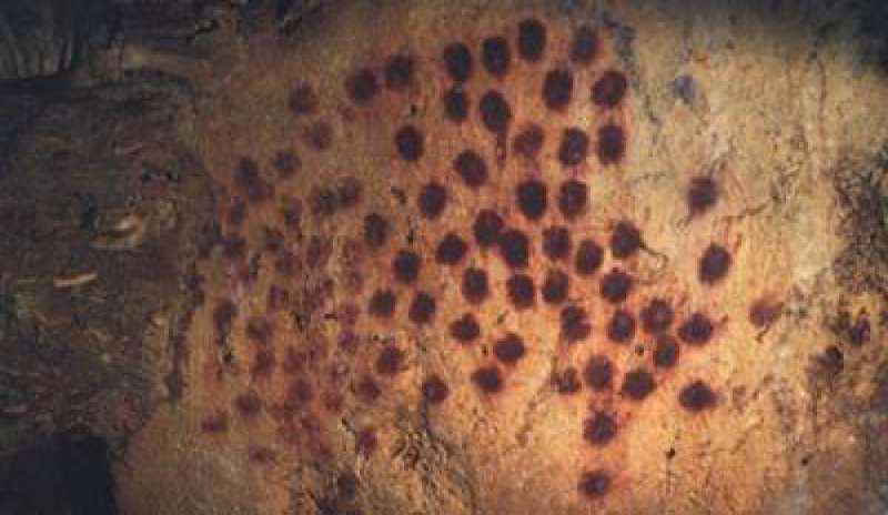 Francia, il pointillisme preistorico di Abri Cellier, 38 mila anni prima di Seurat