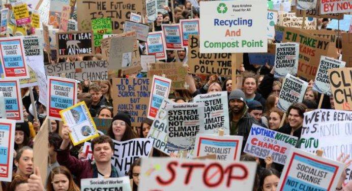 Fridays for Future, i giovani in marcia per il clima
