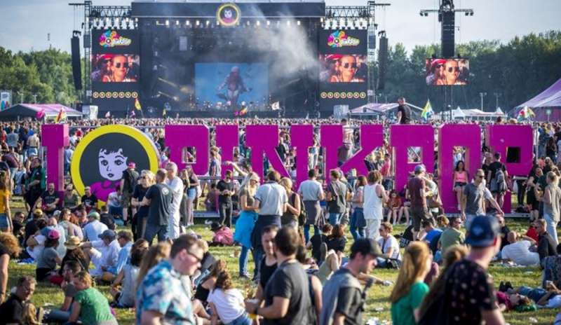 Furgone contro fan al Pinkpop Festival: 1 morto