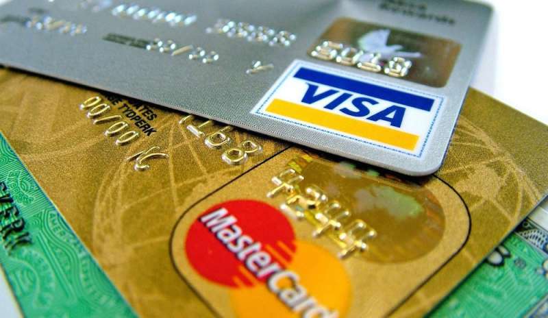 Furti di carte di credito: scoperta maxi frode, 6 arresti