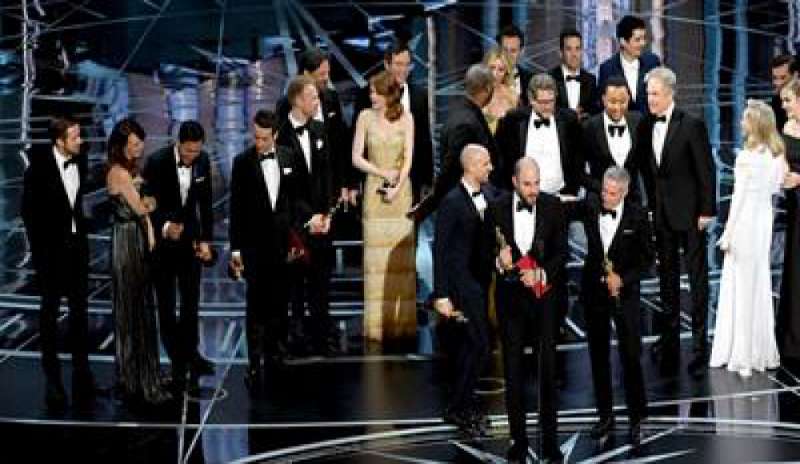 Gaffe da Oscar a Los Angeles: “La la land” Miglior film, ma il vincitore è “Moonlight”