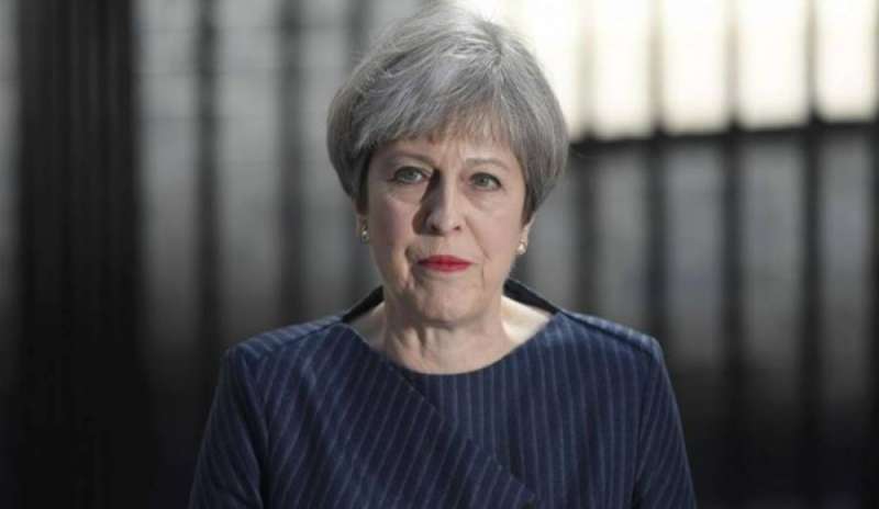 Gb, Theresa May annuncia elezioni anticipate: “Alle urne l’8 giugno”