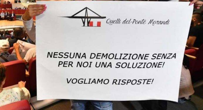 Genova, la protesta degli sfollati in Regione