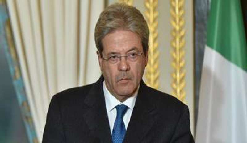 Gentiloni dimesso dal Gemelli va in Cdm: “Le riforme non si fermano”