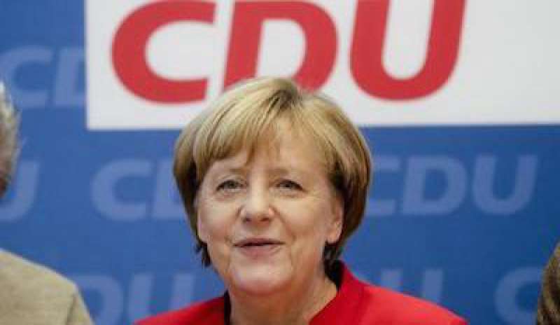 Germania, Angela Merkel si ricandida a cancelliere per la quarta volta