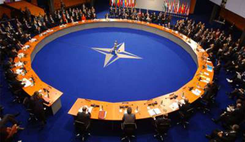Germania, Francia e Olanda contro il summit Nato in Turchia