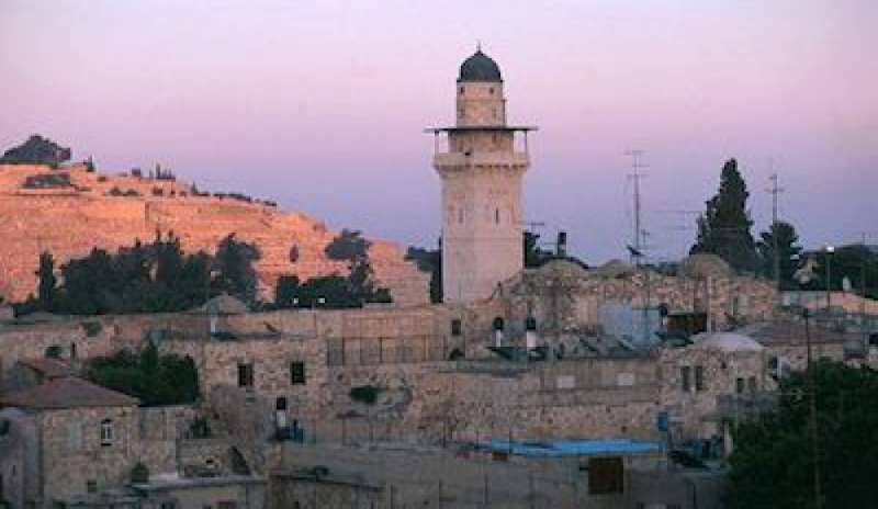 Gerusalemme, Pizzaballa: “La legge per ‘silenziare’ le moschee è un precedente pericoloso”