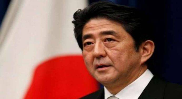 Giappone, media locali: l’ex premier giapponese Shinzo Abe è morto