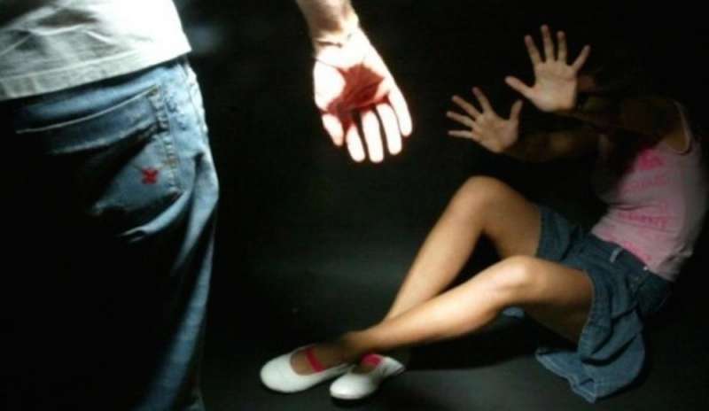 Giovane violentata a Natale: 4 arresti