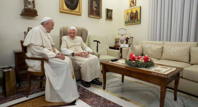 Gli auguri di Natale di Papa Francesco a Benedetto XVI