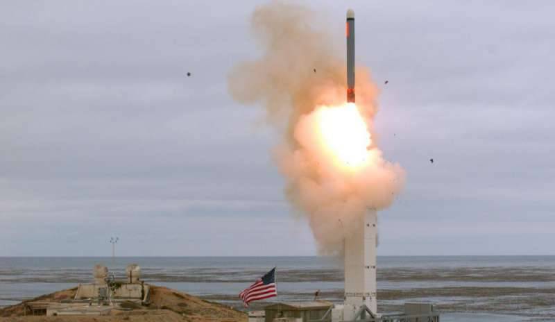 Gli Usa lanciano il primo missile nel Pacifico