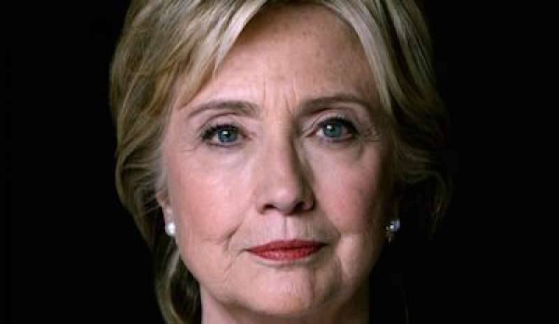 Hillary Clinton: “Delusa, ma non dobbiamo arrenderci mai”