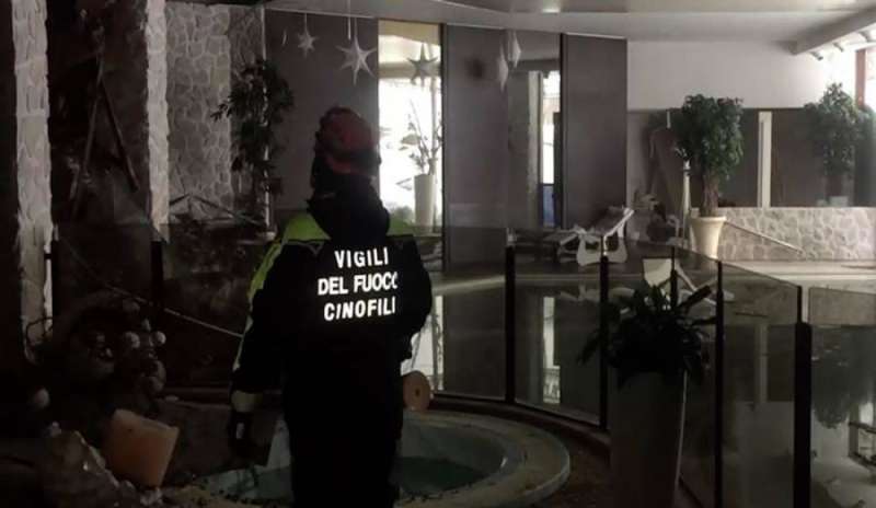 Hotel Rigopiano, estratti gli ultimi corpi: il bilancio finale è di 29 morti