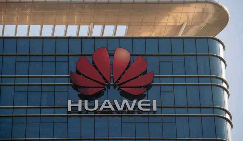 Huawei investe in Italia: “Tre miliardi in tre anni”
