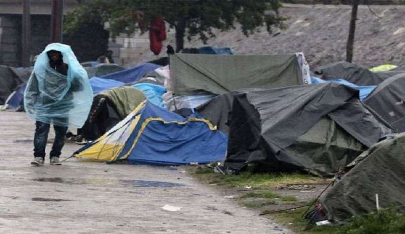 Human Rights Watch accusa la polizia francese: “Abusi sui migranti”