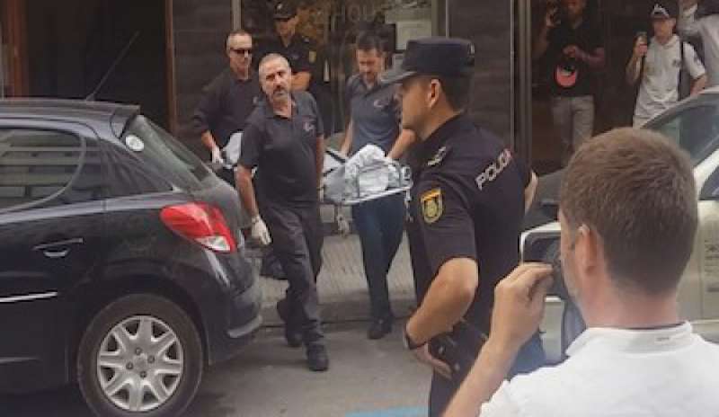 Ibiza, giovane italiano muore cadendo dal balcone dopo una notte “brava”