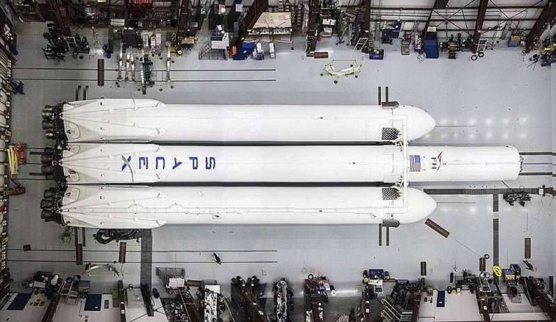 Il Falcon Heavy pronto a partire, il lancio il 6 febbraio