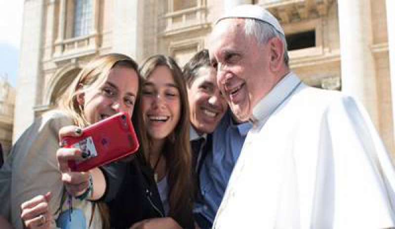 “Il male non avrà l’ultima parola”, il messaggio di Bergoglio ai giovani di Taizé