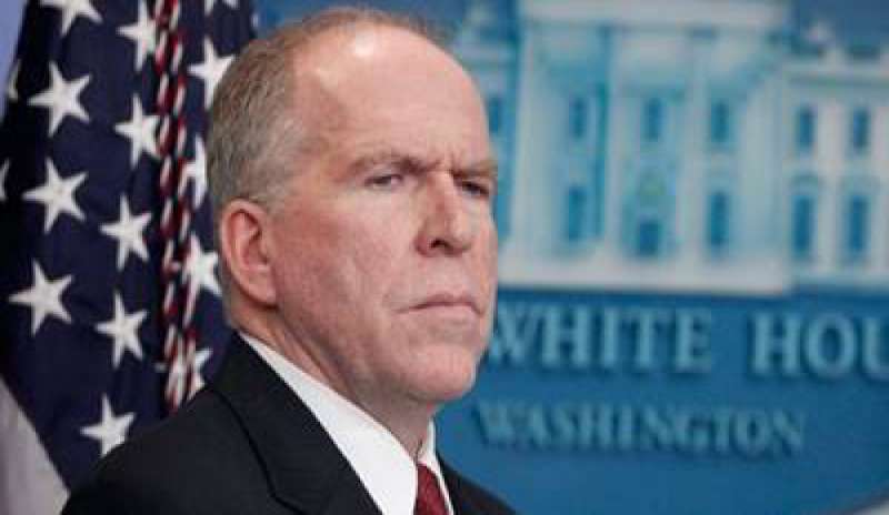 Il numero uno della Cia Brennan attacca Trump: “Se ci ignora mette a rischio la sicurezza degli Usa”