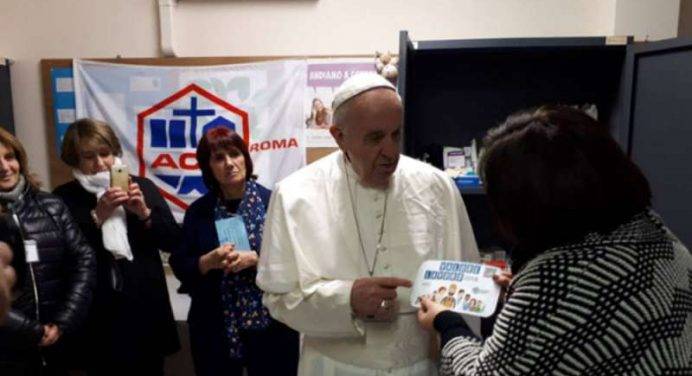 Il Papa a San Gelasio: “Pregate per me”