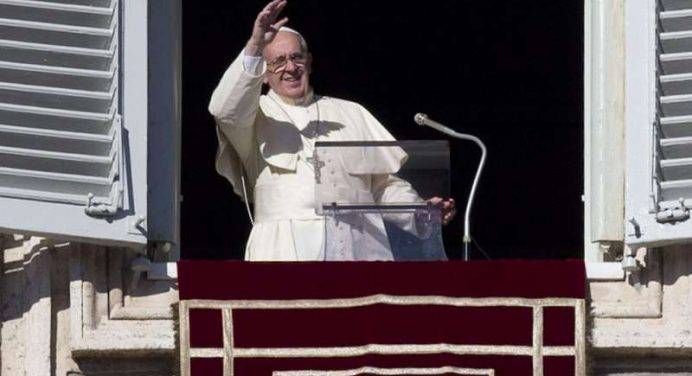 Il Papa: “I missionari non sono divi in tournée”