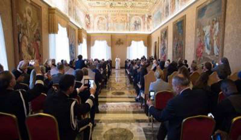 Il Papa incoraggia l’impegno del Gruppo S. Marta contro la tratta