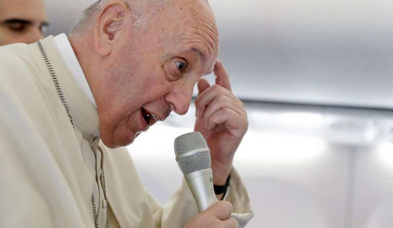 Il Papa: “L’invidia è aceto sul cuore”