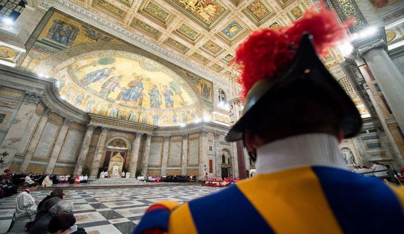 Il Papa: “Se la ricchezza non è condivisa, la società si divide”