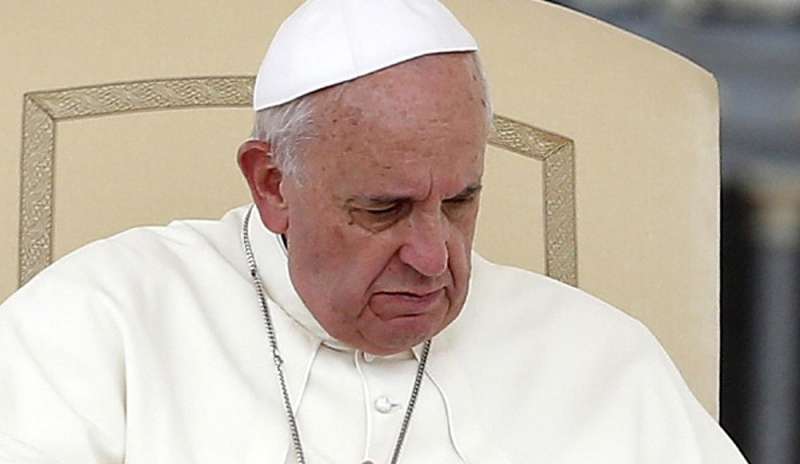 Il Papa telefona alla madre dei ragazzi morti a Natale