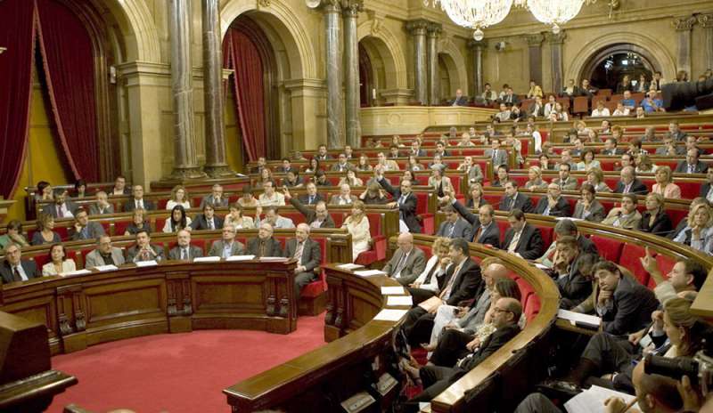 Il Parlament: “Destituzione illegittima”