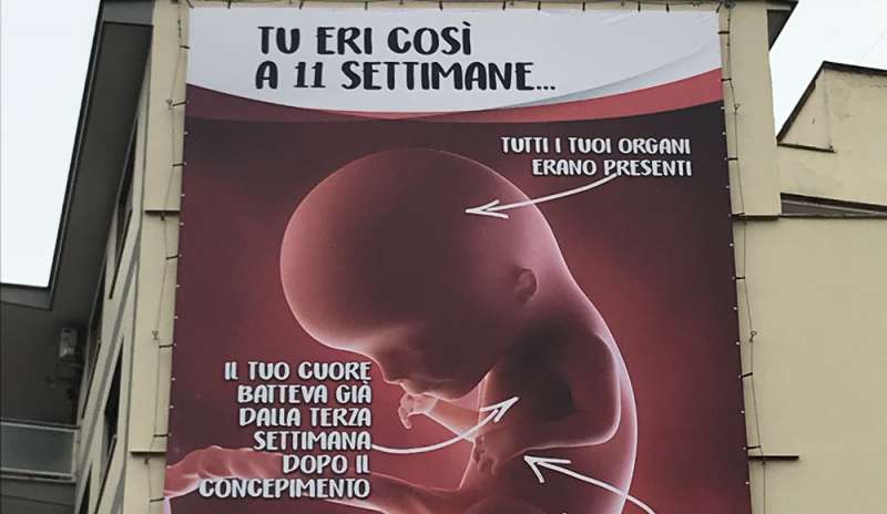 Il più grande manifesto contro l'aborto mai apparso prima