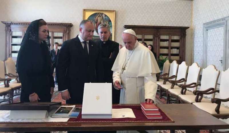 Il Presidente Dodon ha invitato il Papa in Moldavia