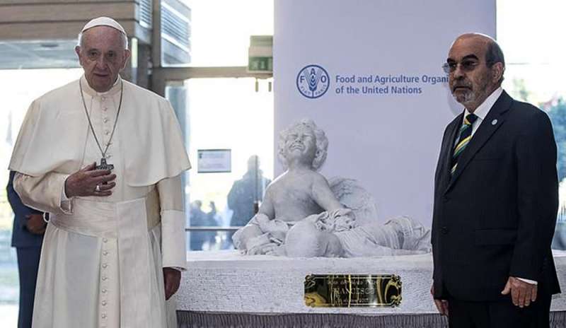 Il regalo del Papa alla Fao: una statua simbolo della tragedia dei migranti